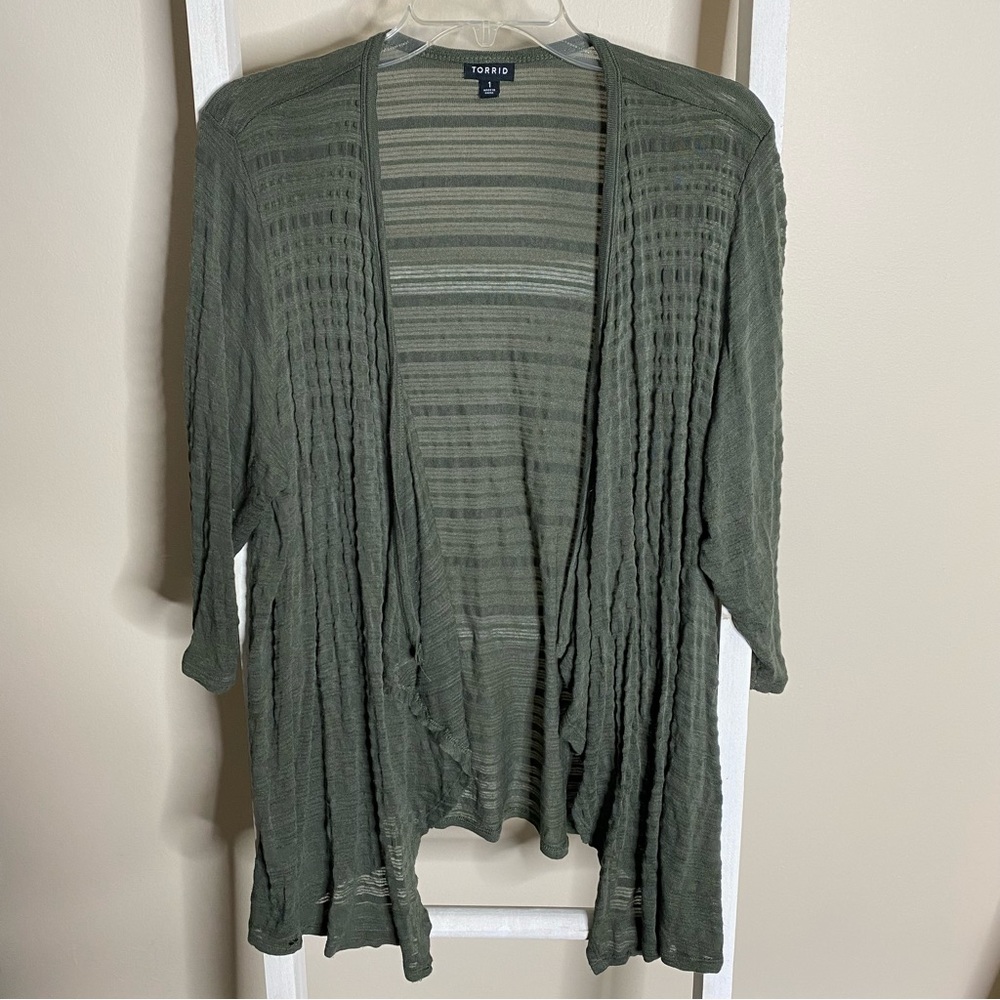 Torrid Olive Green Shadow Stripe Drape Cardigan. Size 1.